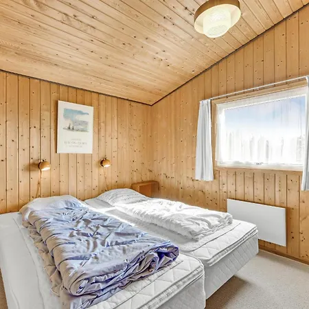 3 Bedroom Lovely Home In Ringkobing Ringkøbing